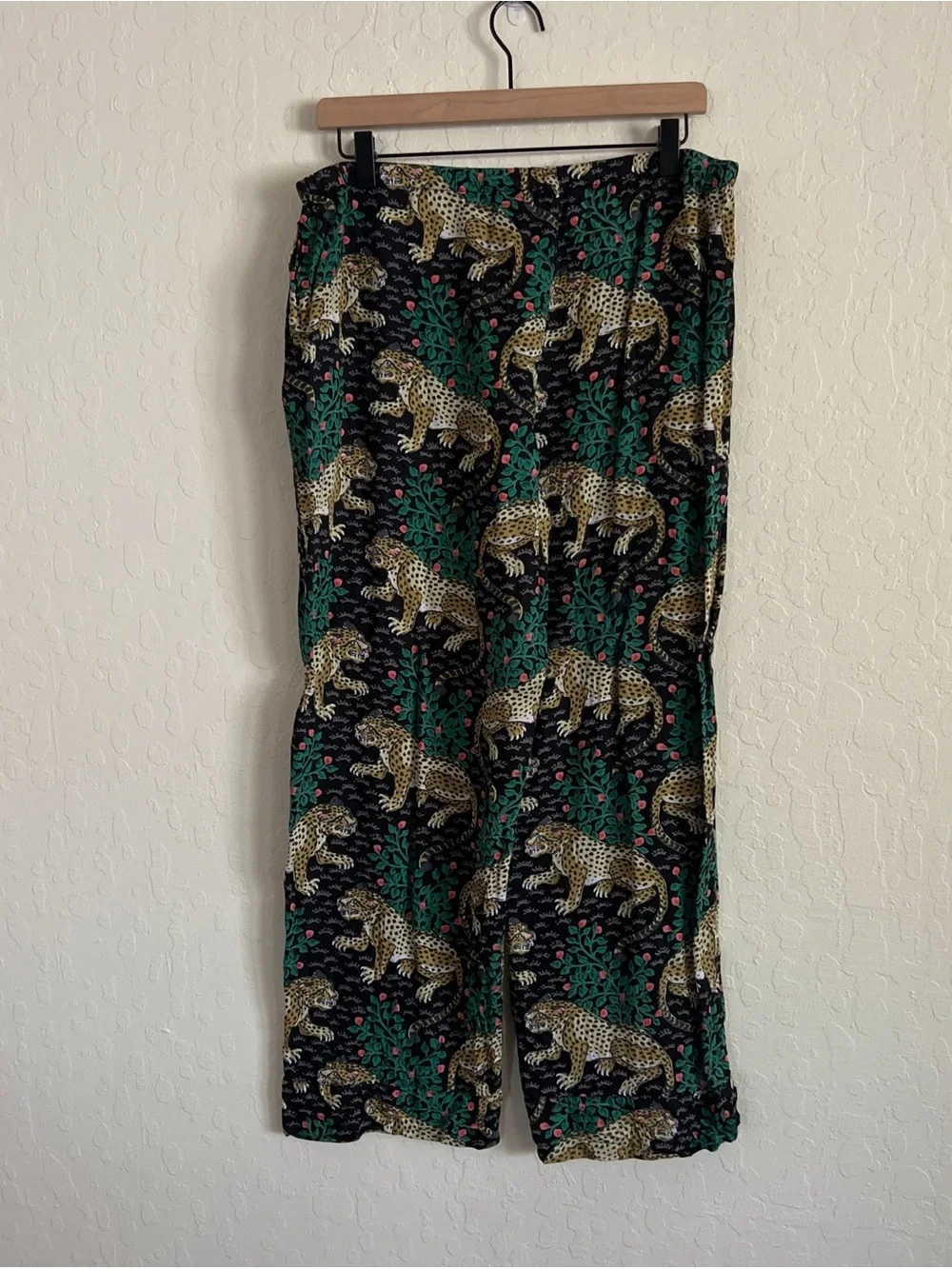 Printfresh Women's Green Bagheera Long PJ Pajamas Set Large Jaguar Print Viscose